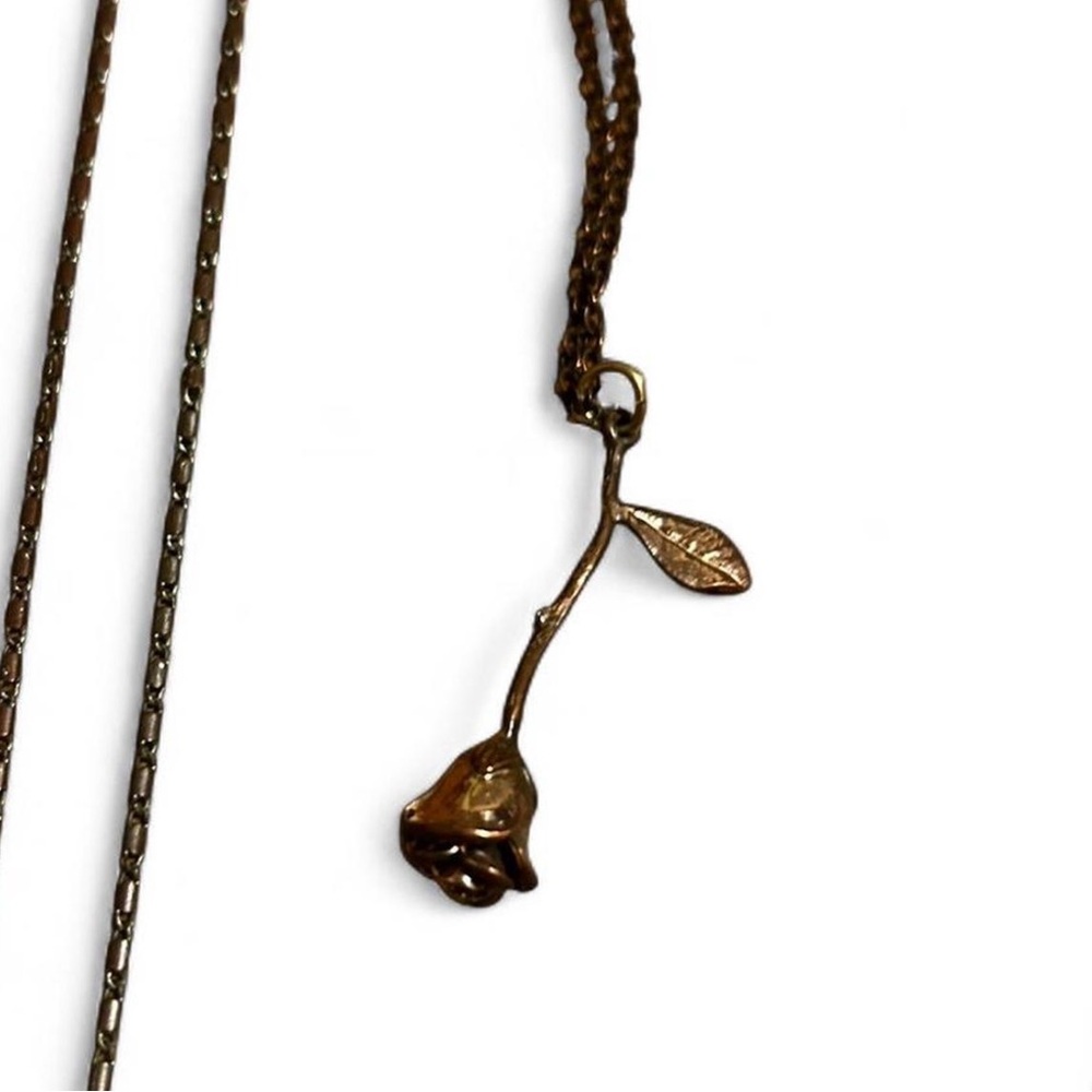 Gold Rose Pendant Necklace